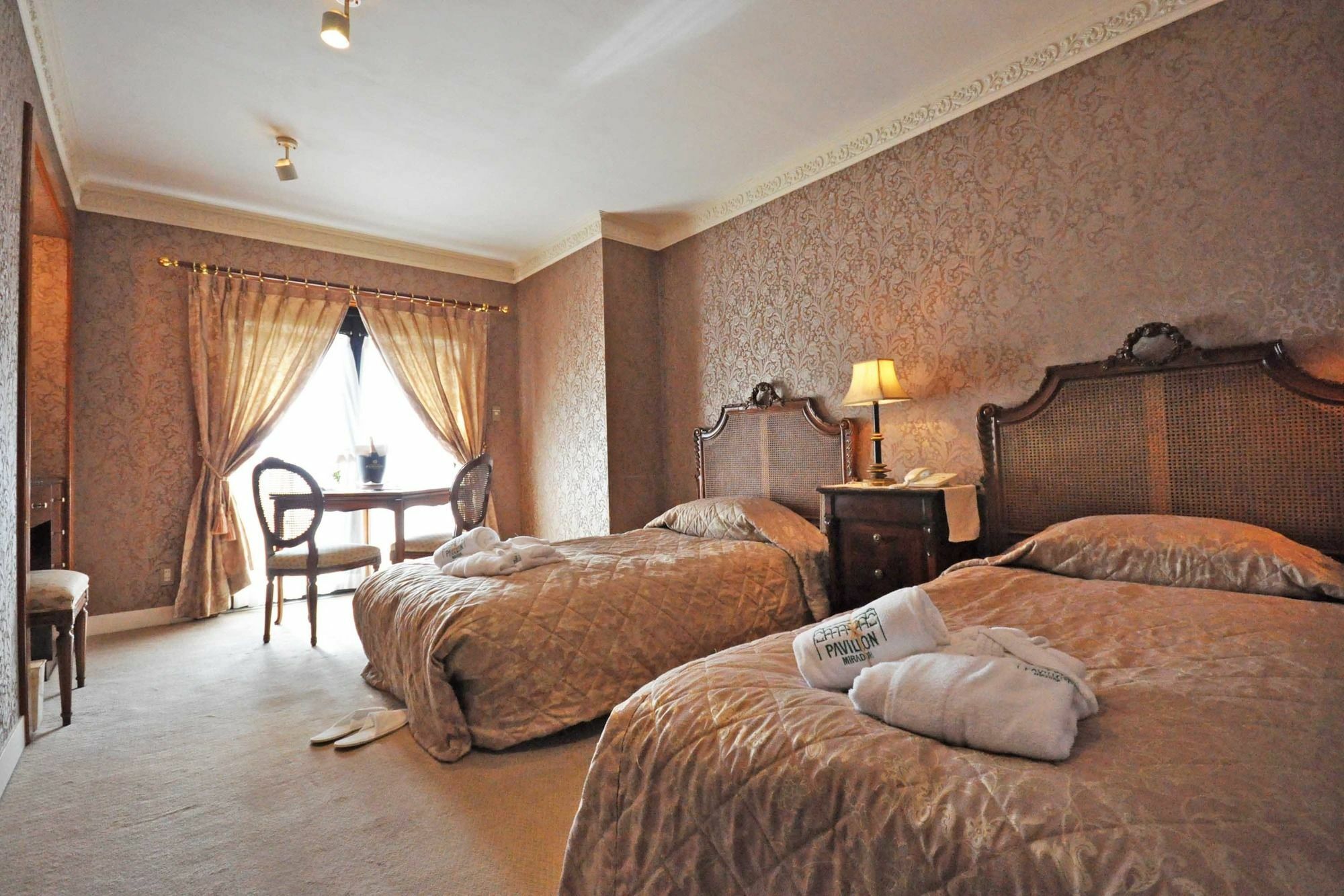 Auberge Au Mirador Хаконе Екстериор снимка